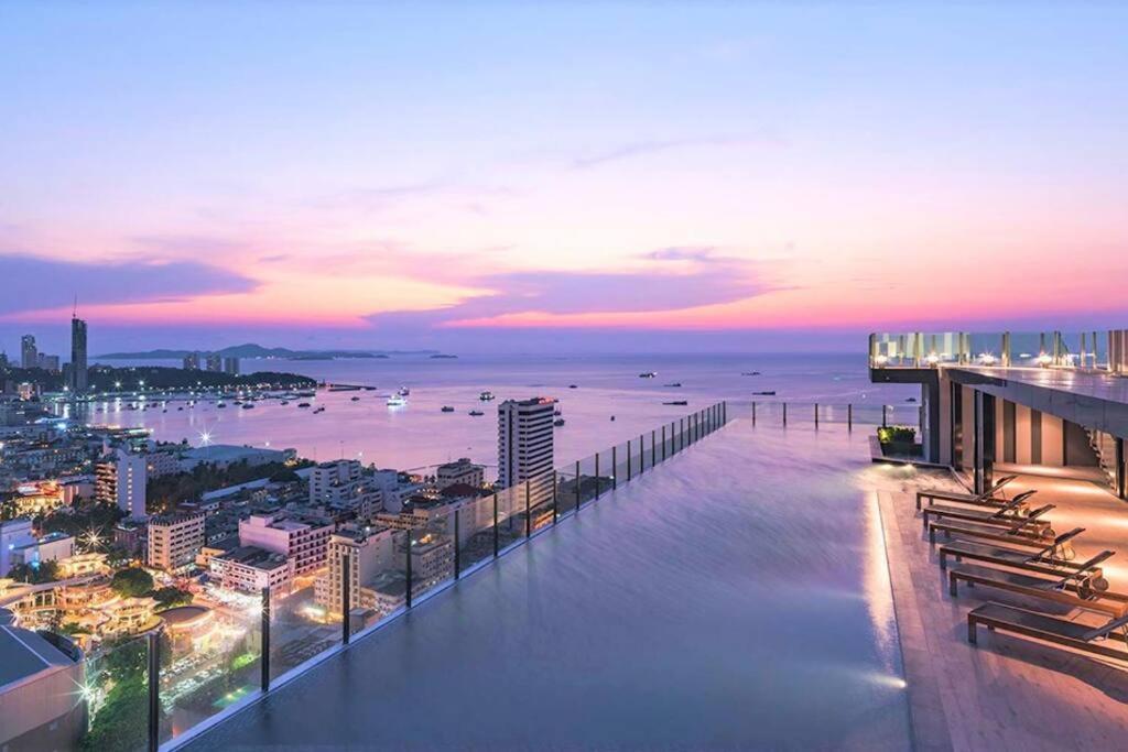 Central Pattaya - Sea View Large Balcony Condo With Infinity Pool 외부 사진