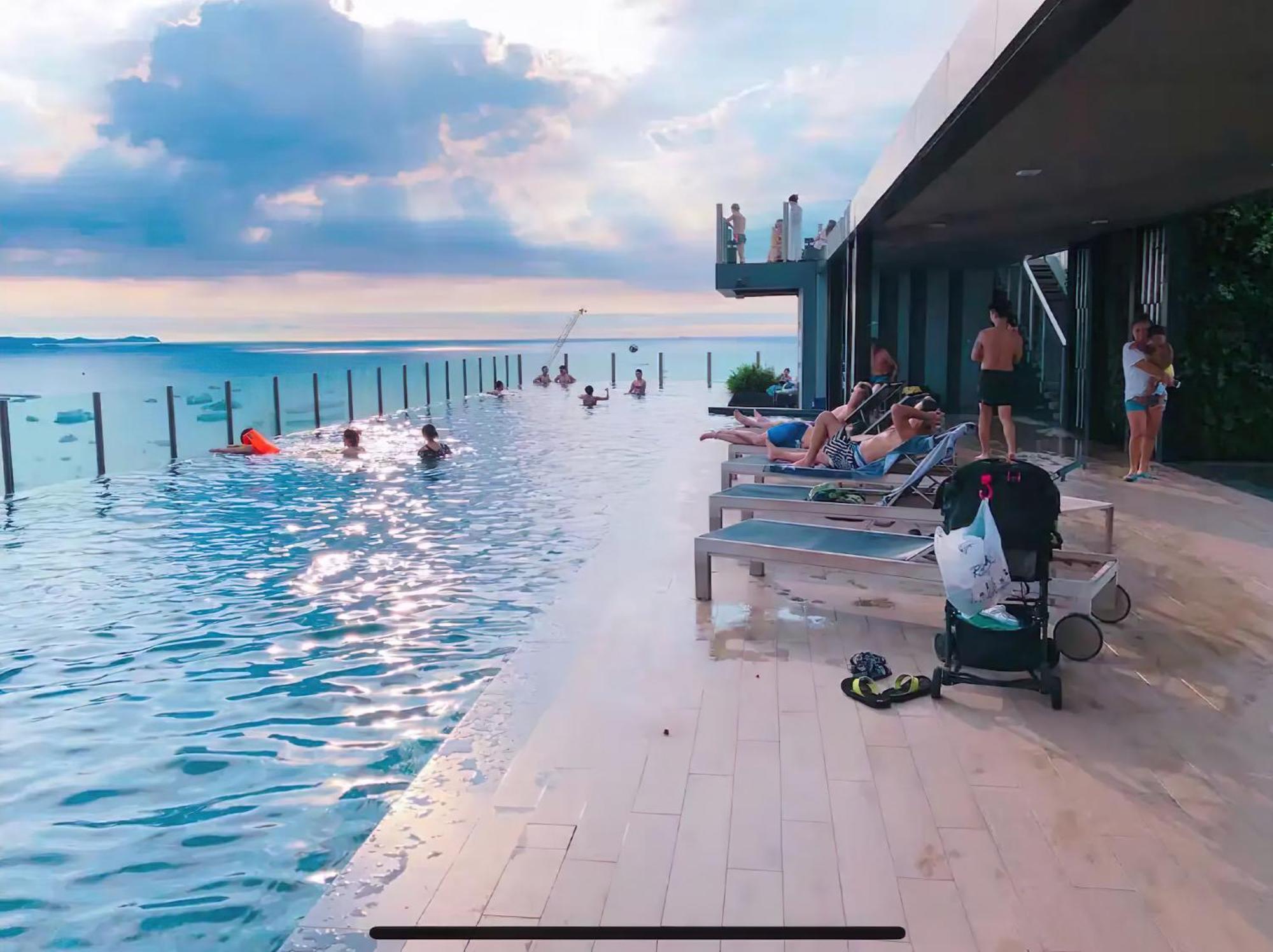 Central Pattaya - Sea View Large Balcony Condo With Infinity Pool 외부 사진