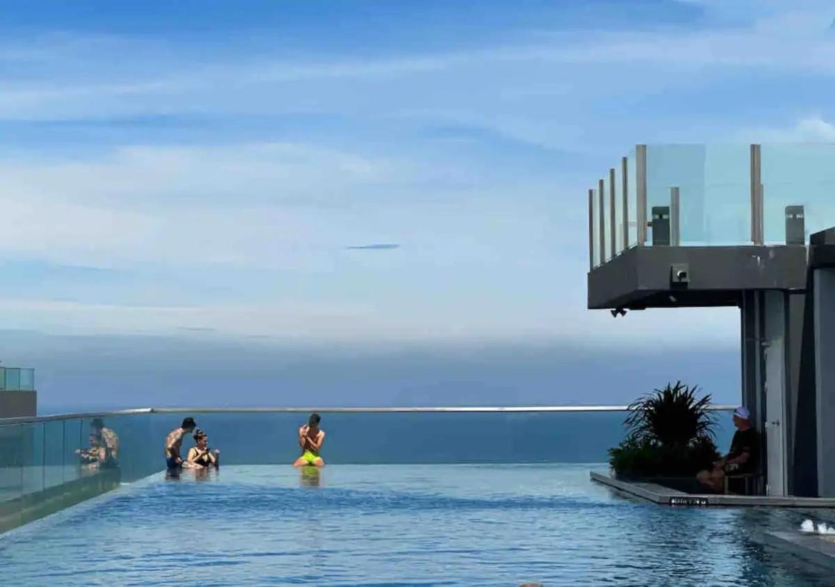 Central Pattaya - Sea View Large Balcony Condo With Infinity Pool 외부 사진